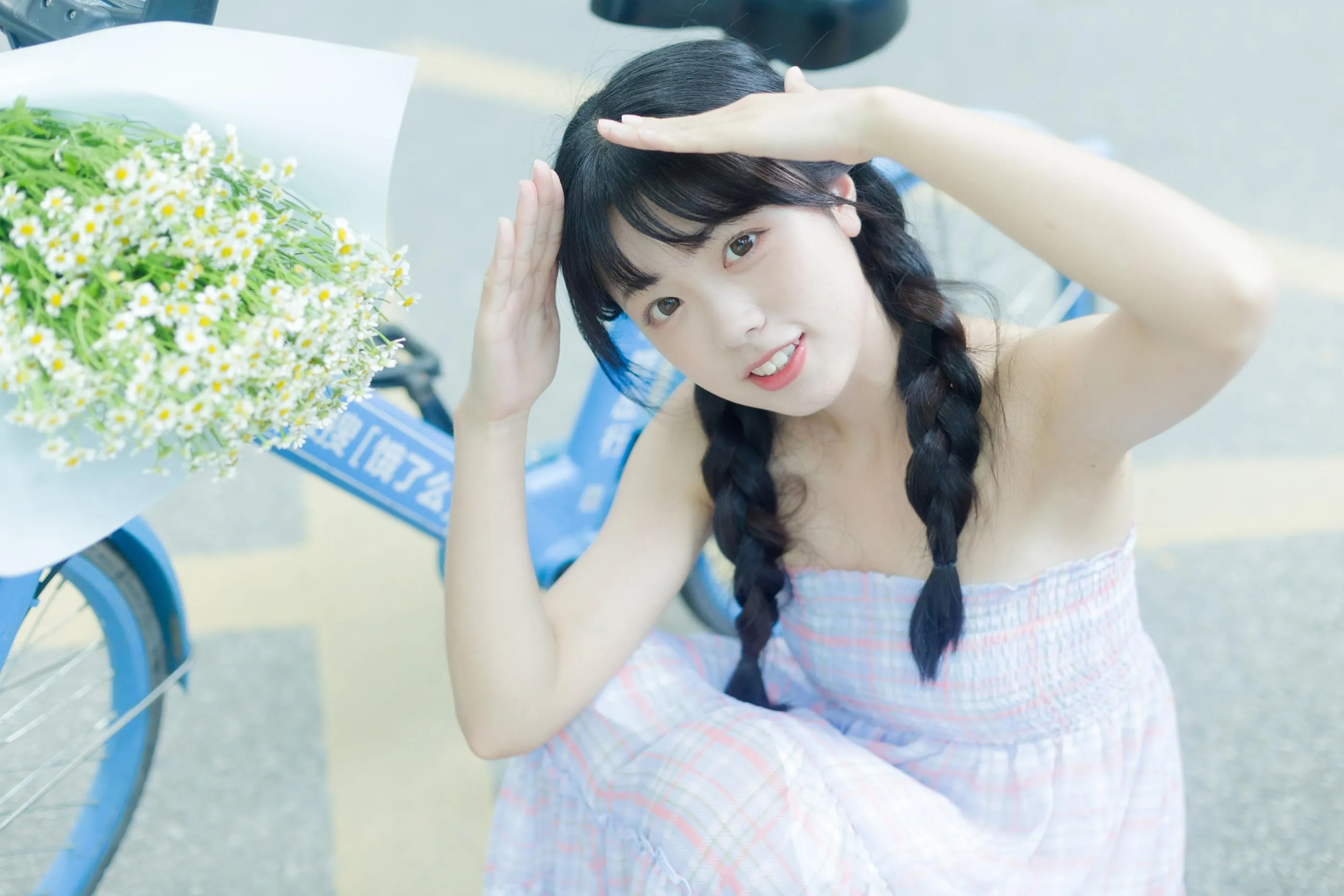 [YITUYU艺图语]2022.08.12 夏天是洋甘菊的气味 可爱泡泡呀 [33P]插图3